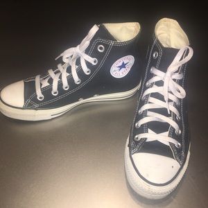 Black classic High top converse